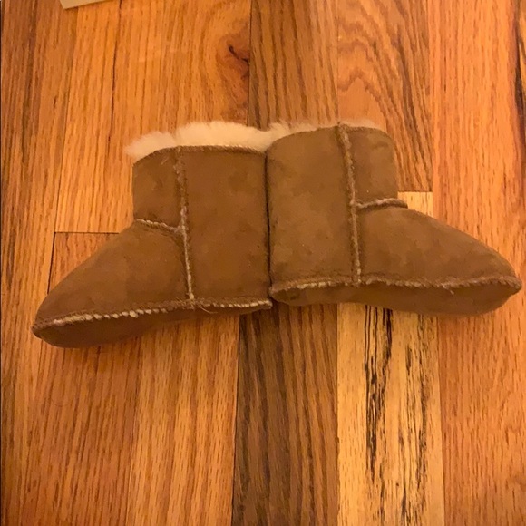 Baby Ugg booties. - Picture 3 of 4